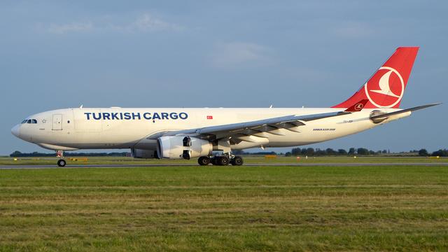 TC-JDP:Airbus A330-200:Turkish Airlines